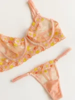 CONJUNTO DE LENCERÍA CON BORDADOS DALIA — imagen 2