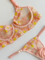 CONJUNTO DE LENCERÍA CON BORDADOS DALIA — imagen 4