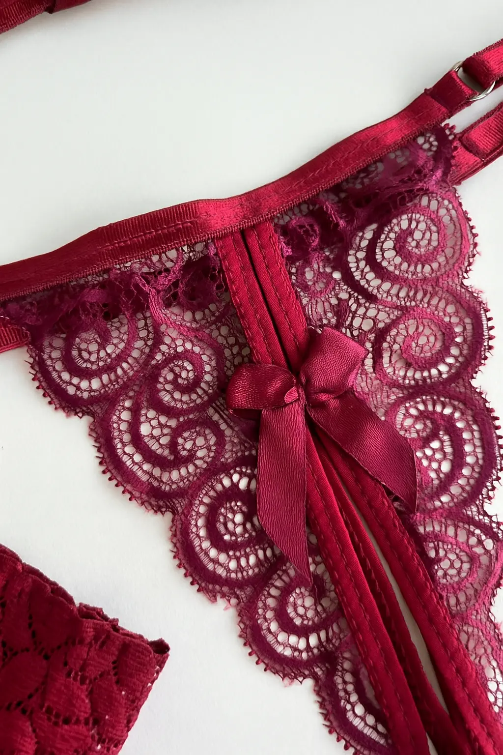 CONJUNTO CON LIGUEROS SCARLETT — imagen 3