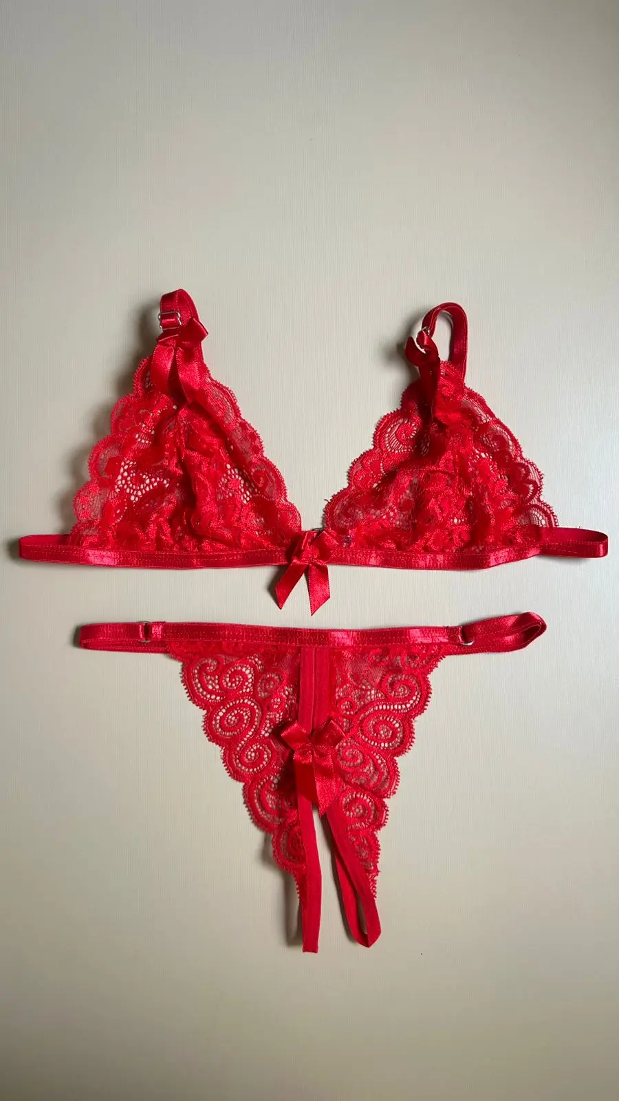 LENCERÍA DE ENCAJE ROJO SCARLETT LENCERIA DE ENCAJE ROJO SCARLETT