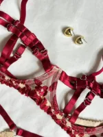 Conjunto de lencería Anastasia con ligueros vino tinto — imagen 2