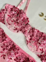 Conjunto de lencería rosa con encaje floral Rosalía — imagen 2