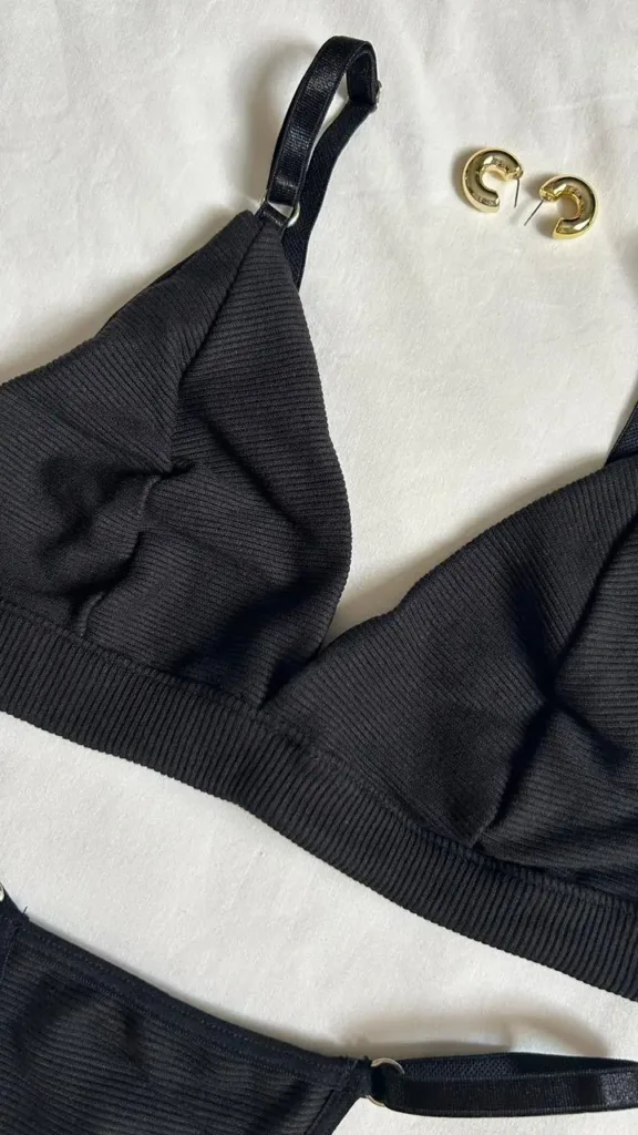Brasier Selena tipo bralette en tela acanalada