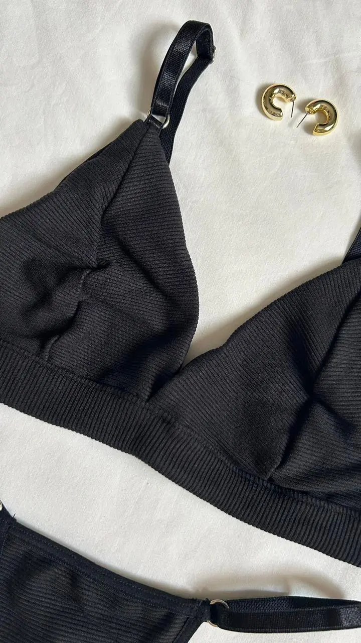 Brasier Selena tipo bralette en tela acanalada