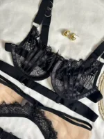 Conjunto de lencería con liguero Thalia negro — imagen 4