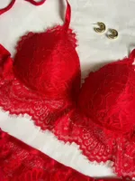 Conjunto de lencería roja Julieta con encaje floral — imagen 4