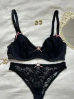 Conjunto Darla en encaje floral con lazos — imagen 1