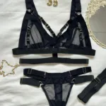 Conjunto de lencería Anahí con ligueros