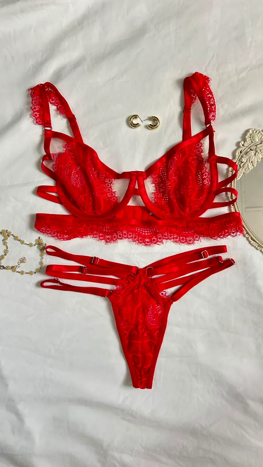 Conjunto de lencería rojo Kata de encaje floral