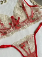 Conjunto de lencería Cherry con bordado floral y cerezas — imagen 2
