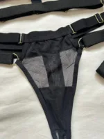 Conjunto de lencería Anahí con ligueros — imagen 3
