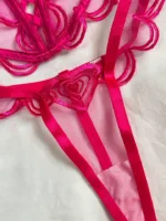 Conjunto de lencería rosa Milu en malla con bordados — imagen 4