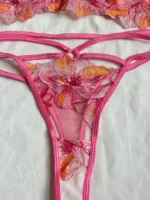 Conjunto de lencería rosada Adara con flores bordadas — imagen 4